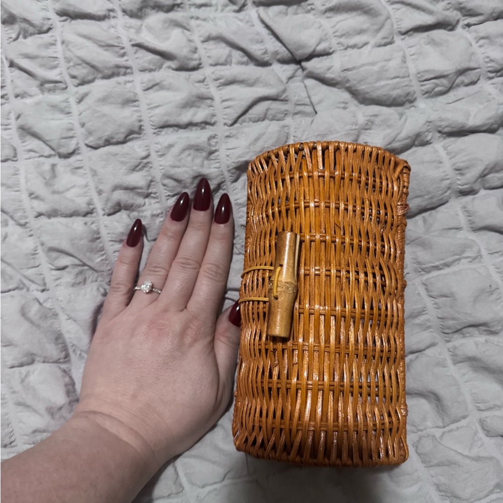 Lilly Pulitzer Woven Straw Clutch in Honey